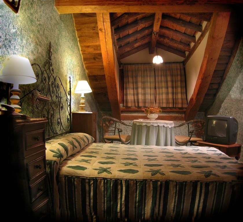 Posada El Zaguan Turegano Номер фото