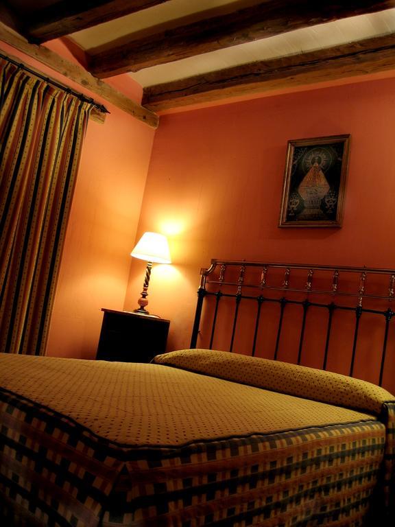 Posada El Zaguan Turegano Номер фото