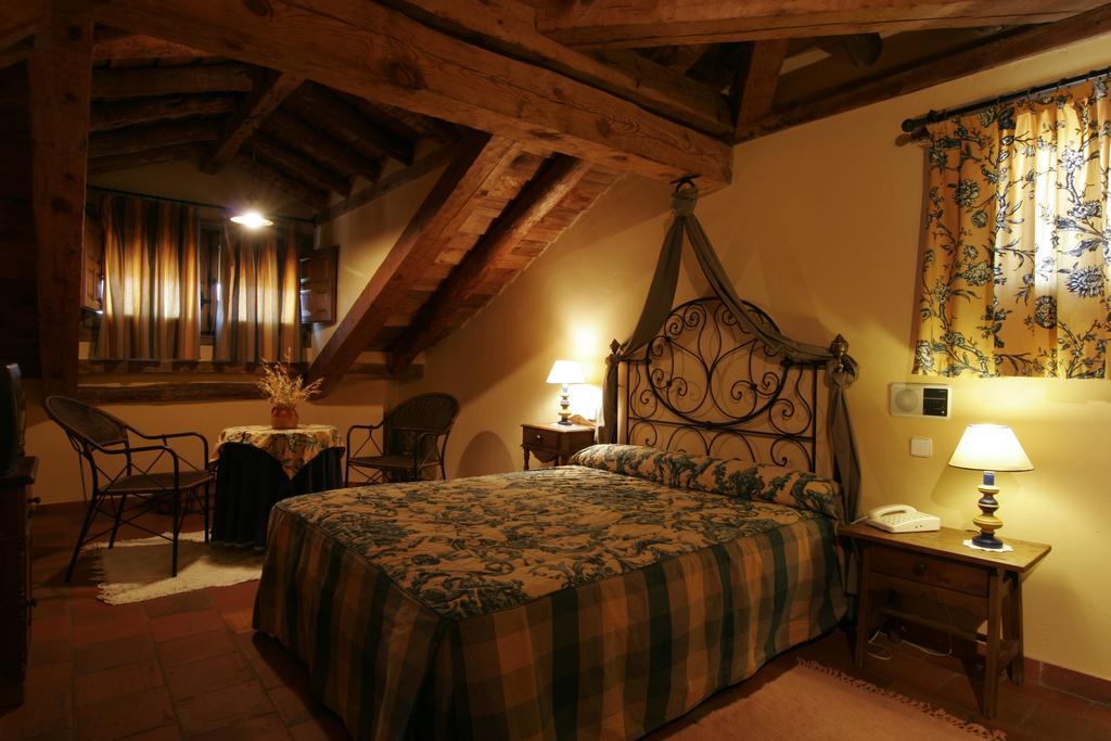 Posada El Zaguan Turegano Номер фото