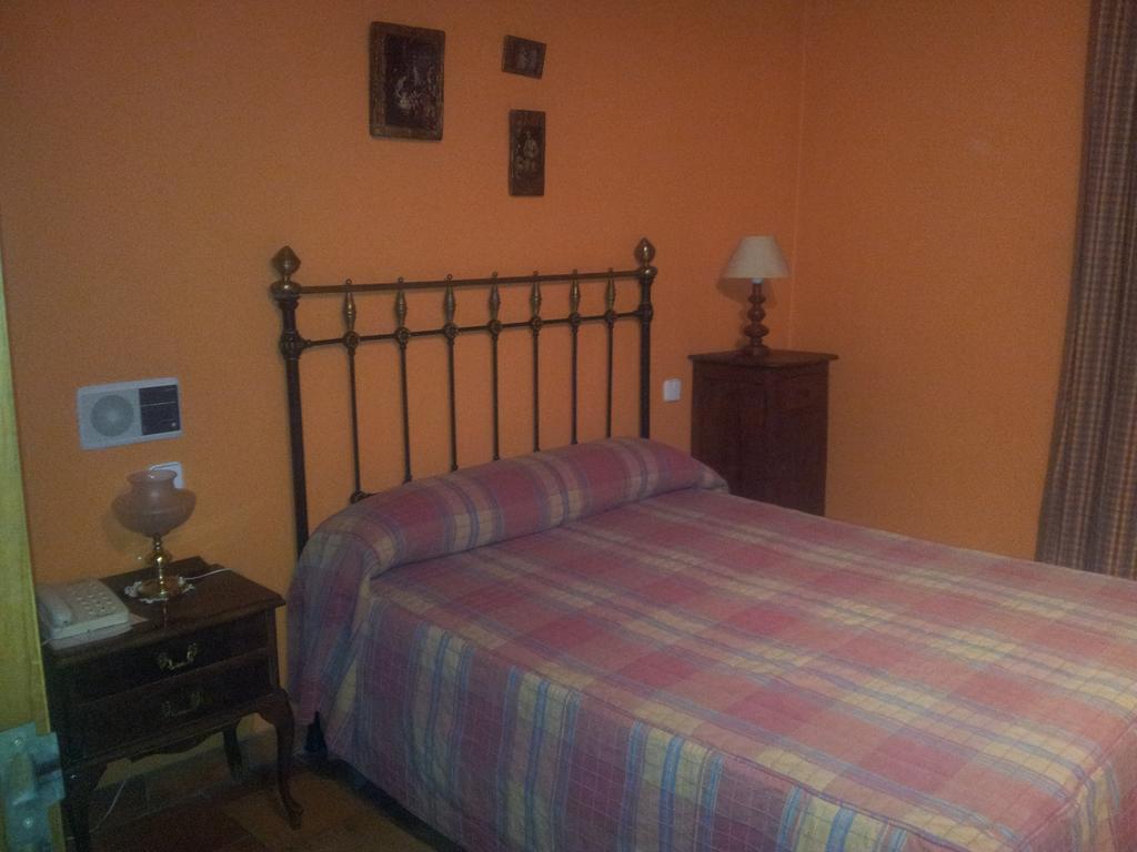 Posada El Zaguan Turegano Номер фото